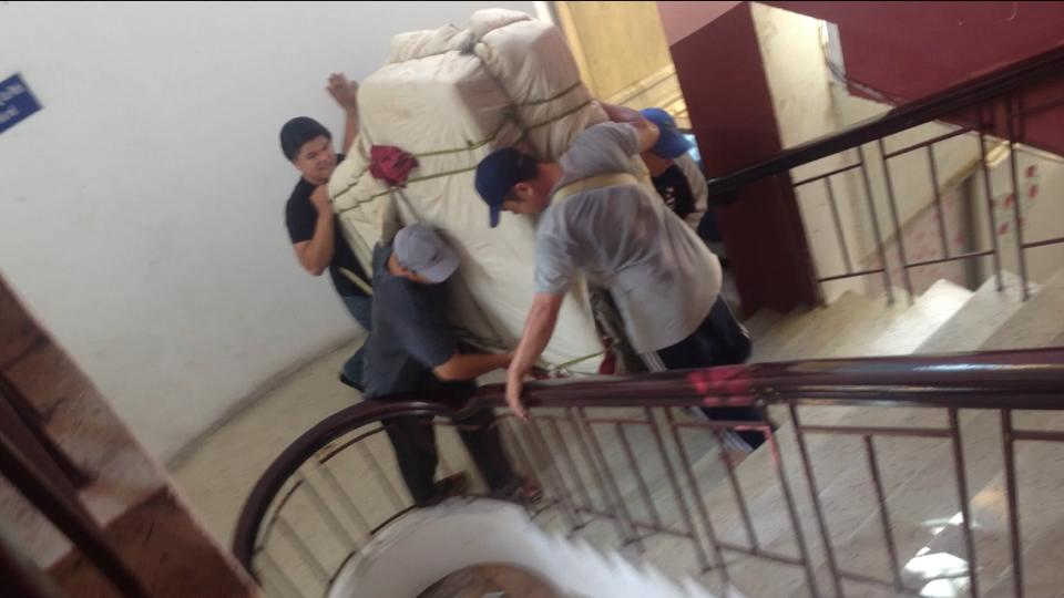 Đội vận chuyển đàn piano - công ty chuyển nhà Xá Lợi