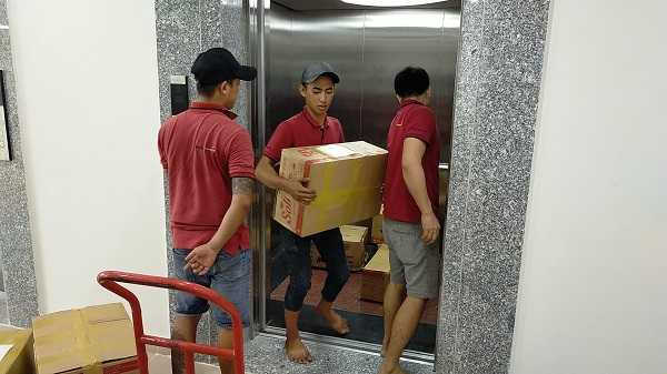 Dịch vụ vận chuyển đồ về tận nhà rất phổ biến