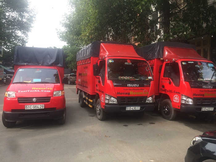 Xe tải vận chuyển hàng cồng kềnh của công ty chuyển nhà Xá Lợi