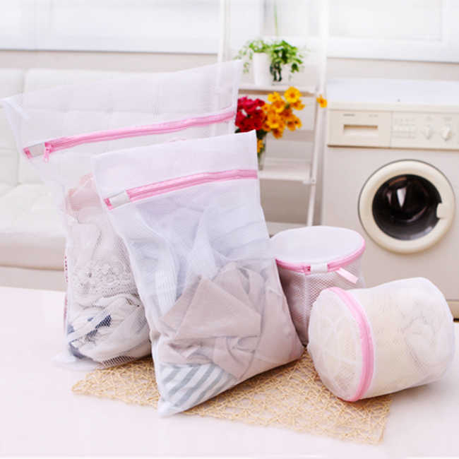 Sử dụng túi giặt khi giặt đồ bằng máy giặt