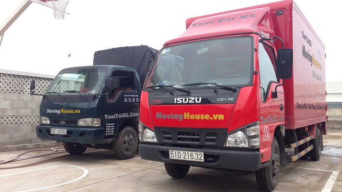 xe tải chở hàng đi tỉnh của Moving House