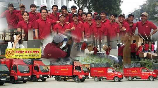 Dàn xe taxi tải chở hàng tại Xá Lợi Movinghouse