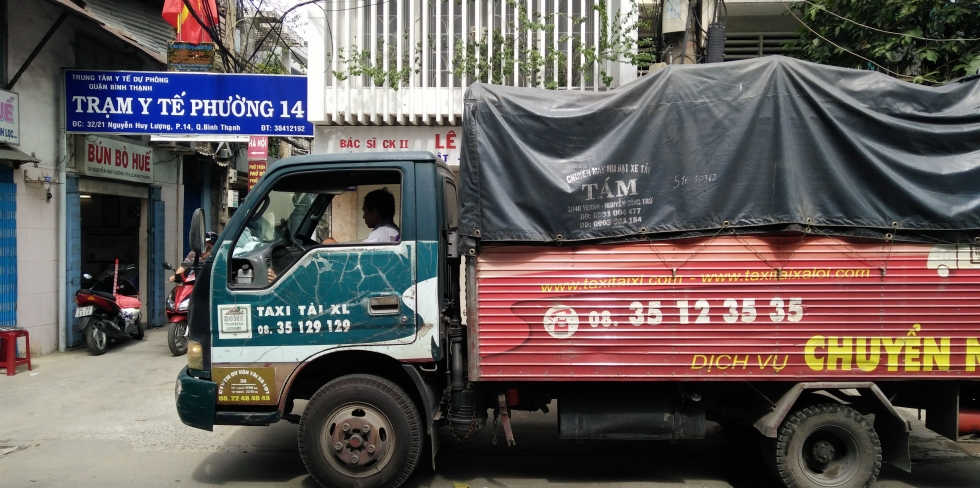 Xe tải chuyên dụng phục vụ dịch vụ chuyển nhà tại TPHCM công ty Xá Lợi