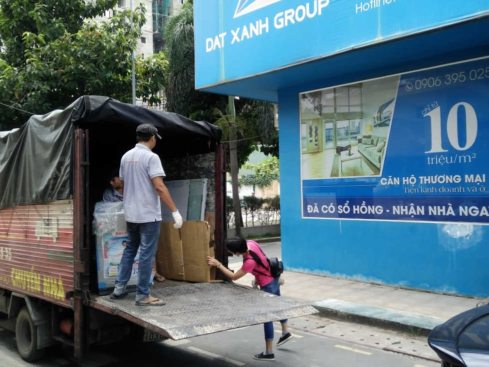 Nhân viên dịch vụ chuyển nhà Xá Lợi tại TPHCM