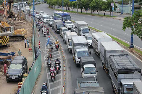 Xe tải nhẹ hoạt động theo khung giờ nhất định để giảm thiếu kẹt xe