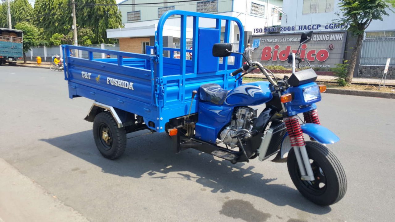 xe ba gác chở hàng