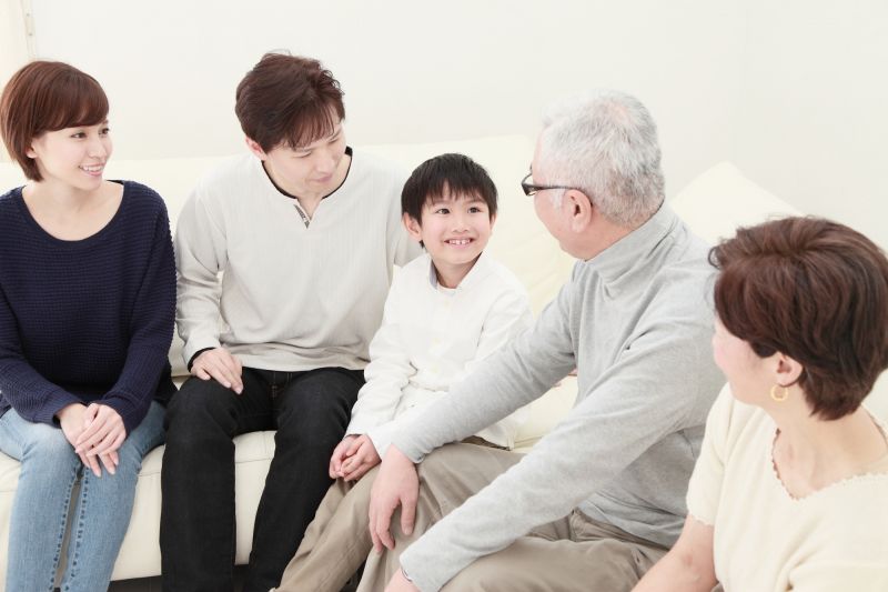 Trò chuyện với người lớn