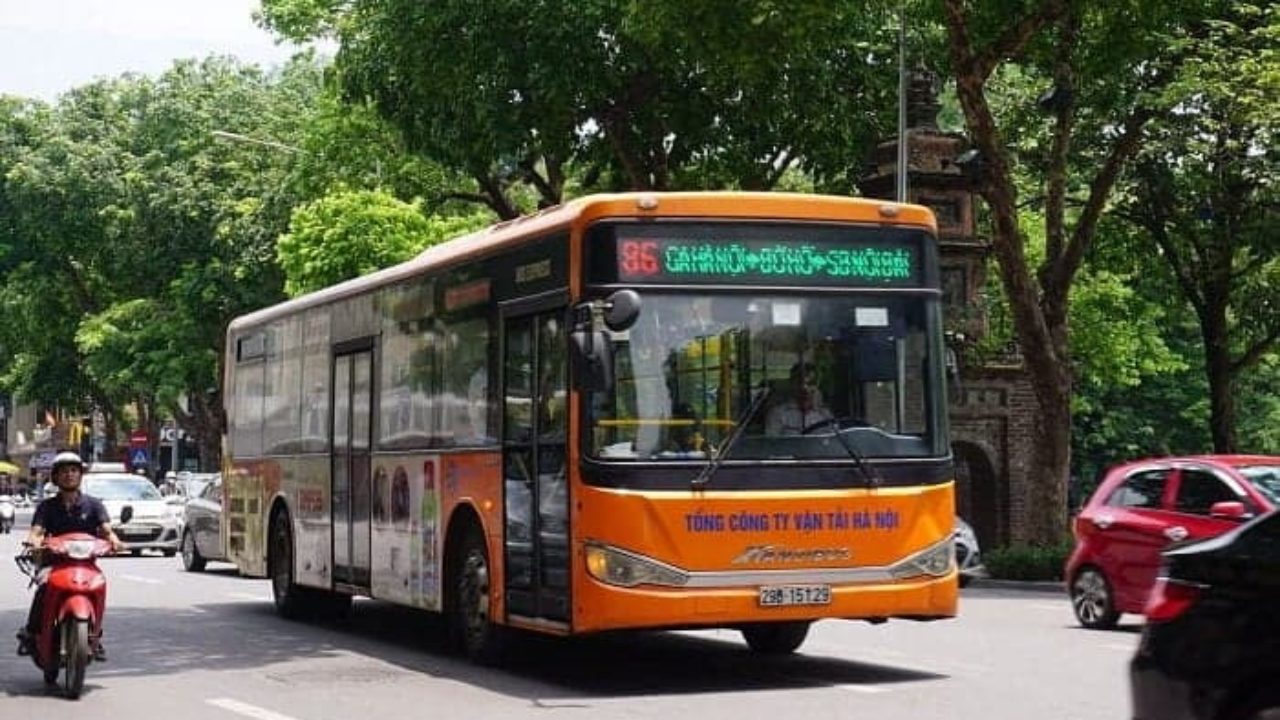 Xe buýt Hà Nội