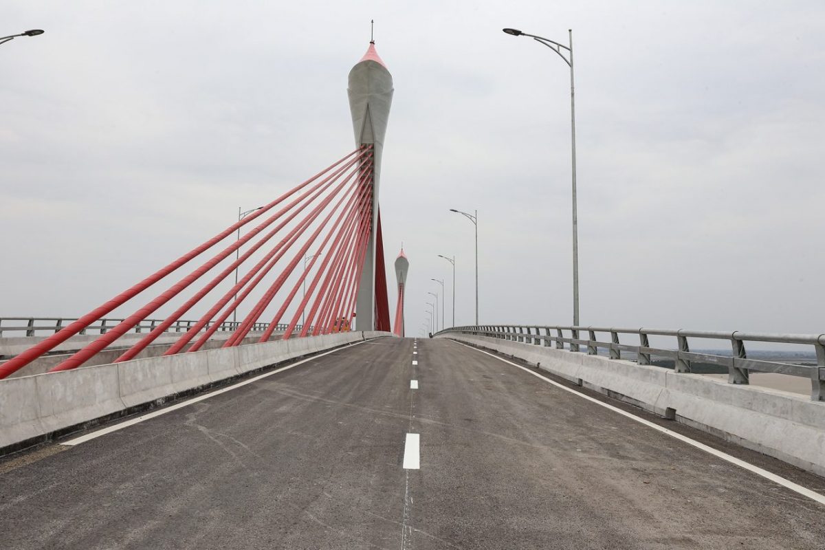 Cầu cửa Hội