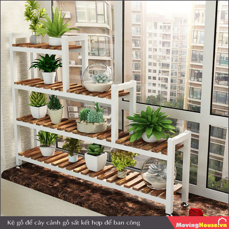 Kệ gỗ để cây cảnh đặt ở ban công cửa sổ