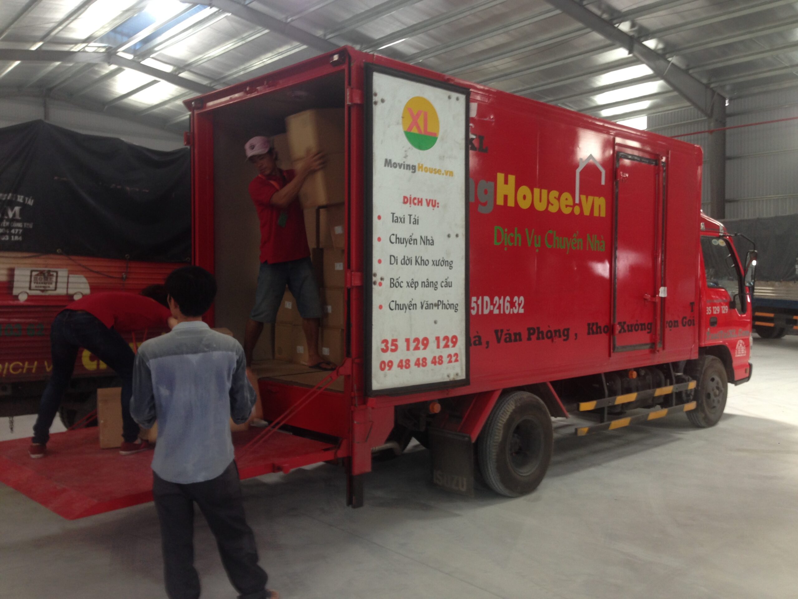 Dịch vụ chuyển nhà trọn gói uy tín Moving House
