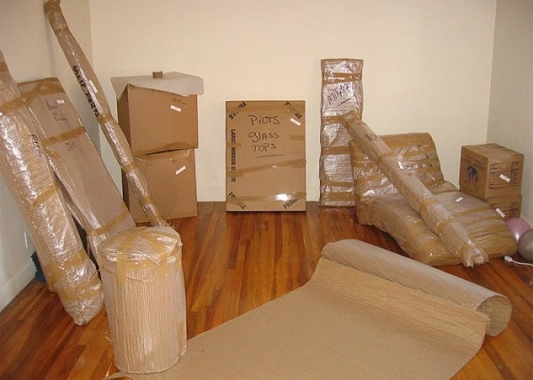 Sử dụng thùng carton phù hợp đóng gói đồ dùng gia đình